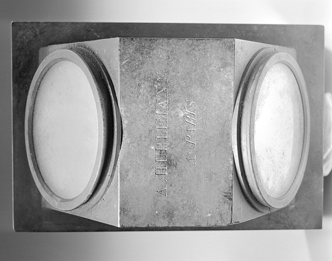 Face supérieure. © Jérôme Mongreville / Région Bourgogne-Franche-Comté, Inventaire du patrimoine - 2003