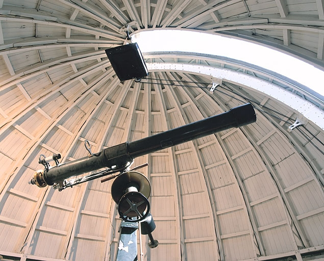 L'intérieur du dôme et la lunette, vue du côté volant de rotation. © Yves Sancey / Région Bourgogne-Franche-Comté, Inventaire du patrimoine - 2003