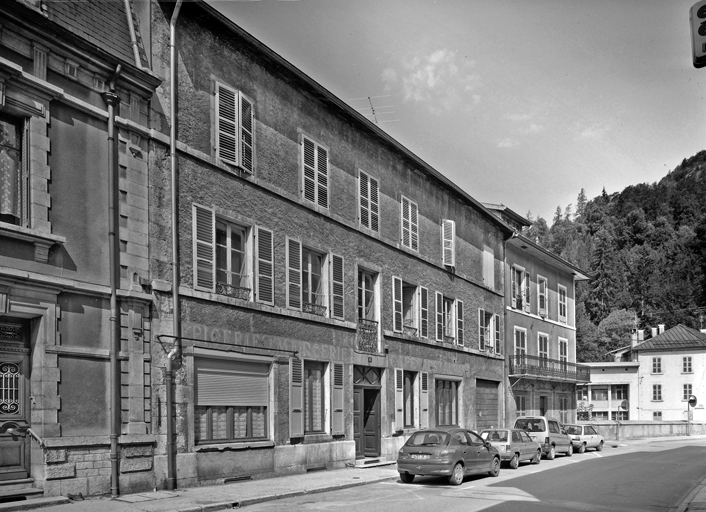 Elévation antérieure, de trois quarts gauche. © Yves Sancey / Région Bourgogne-Franche-Comté, Inventaire du patrimoine - 2003