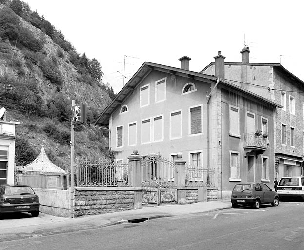 Vue d'ensemble, depuis le sud. © Yves Sancey / Région Bourgogne-Franche-Comté, Inventaire du patrimoine - 2003