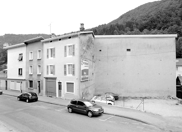 Vue d'ensemble, depuis le nord-est. © Yves Sancey / Région Bourgogne-Franche-Comté, Inventaire du patrimoine - 2003