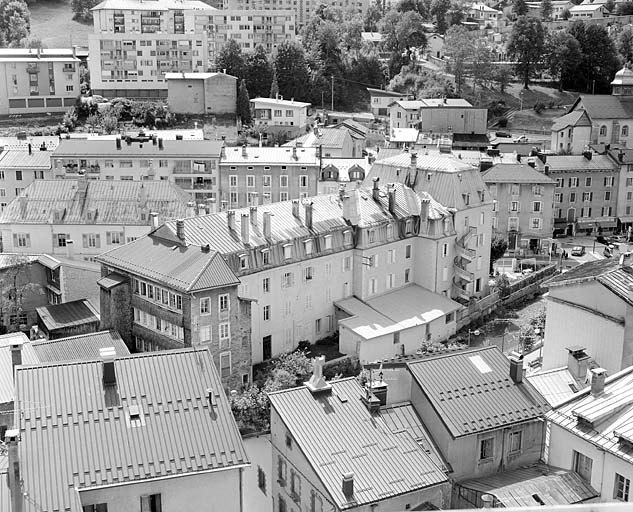Vue d'ensemble plongeante, depuis l'est. © Yves Sancey / Région Bourgogne-Franche-Comté, Inventaire du patrimoine - 2003