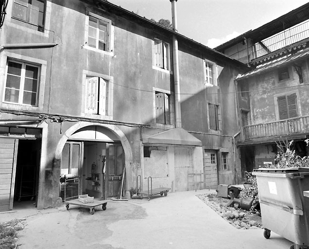 Bâtiment est. © Yves Sancey / Région Bourgogne-Franche-Comté, Inventaire du patrimoine - 2003