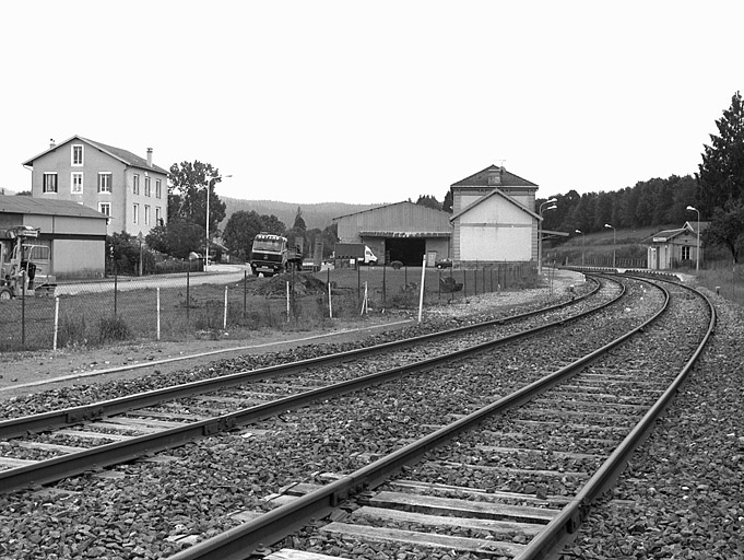 Vue d'ensemble, depuis le nord (côté Andelot-en-Montagne). © Yves Sancey / Région Bourgogne-Franche-Comté, Inventaire du patrimoine - 2004