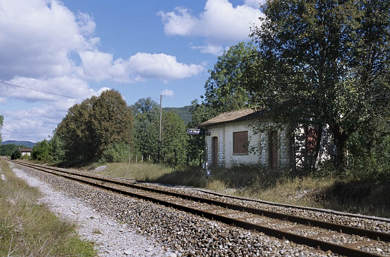 Abri - lampisterie. © Yves Sancey / Région Bourgogne-Franche-Comté, Inventaire du patrimoine - 2004