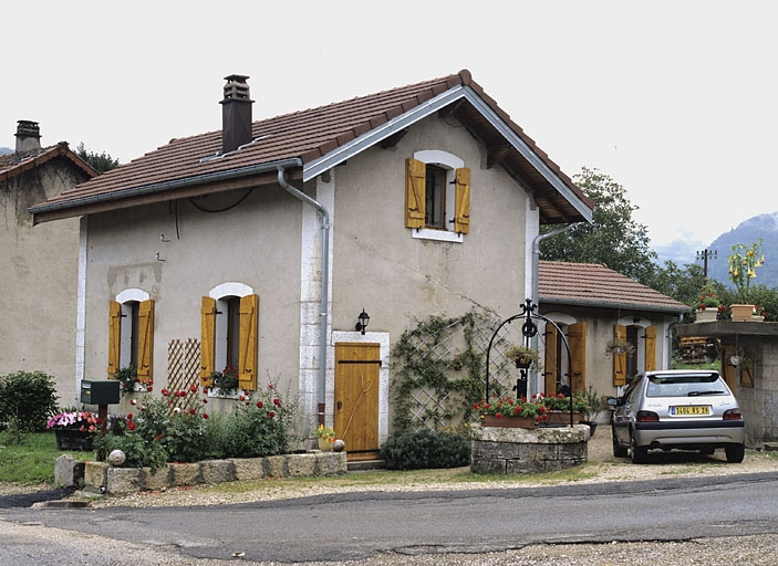 Façades nord et ouest. © Yves Sancey / Région Bourgogne-Franche-Comté, Inventaire du patrimoine - 2004