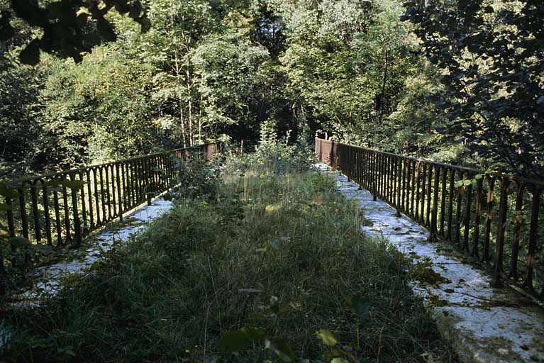 Tablier, depuis l'extrémité ouest. © Yves Sancey / Région Bourgogne-Franche-Comté, Inventaire du patrimoine - 2005