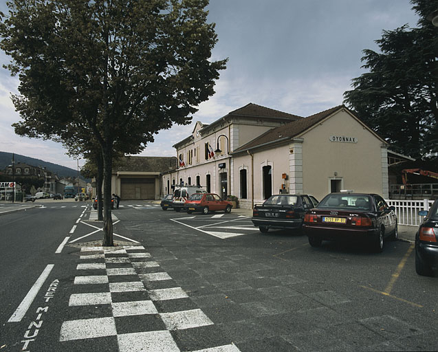 Vue d'ensemble, depuis le nord-est (côté Andelot-en-Montagne). © Yves Sancey / Région Bourgogne-Franche-Comté, Inventaire du patrimoine - 2005