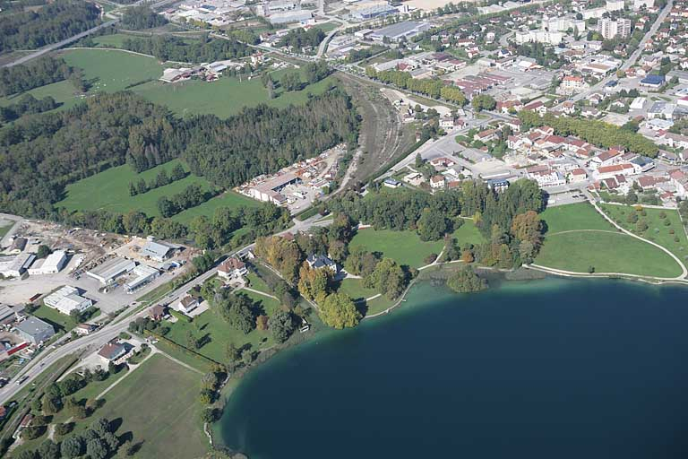 Vue aérienne rapprochée du quartier de la gare, depuis le sud-est. © Jean-Pierre Bévalot / Région Bourgogne-Franche-Comté, Inventaire du patrimoine - 2005