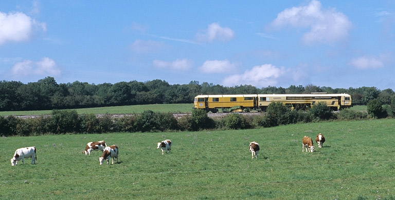 La voie entre Andelot-en-Montagne et Champagnole. Train de meulage, sur la commune du Pasquier. © Yves Sancey / Région Bourgogne-Franche-Comté, Inventaire du patrimoine - 2005