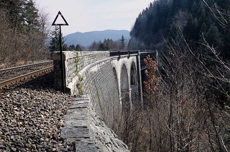 Extrémité rive gauche. © Yves Sancey / Région Bourgogne-Franche-Comté, Inventaire du patrimoine - 2005
