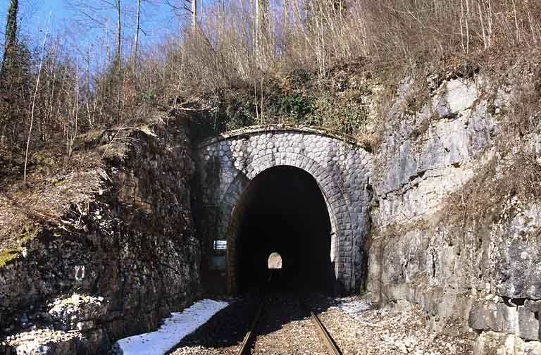 Tunnel des Bataillards : tête côté Andelot-en-Montagne (est). © Yves Sancey / Région Bourgogne-Franche-Comté, Inventaire du patrimoine - 2005