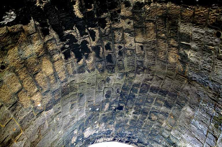 Tunnel du Champ de Bienne : détail de la voûte. © Yves Sancey / Région Bourgogne-Franche-Comté, Inventaire du patrimoine - 2005