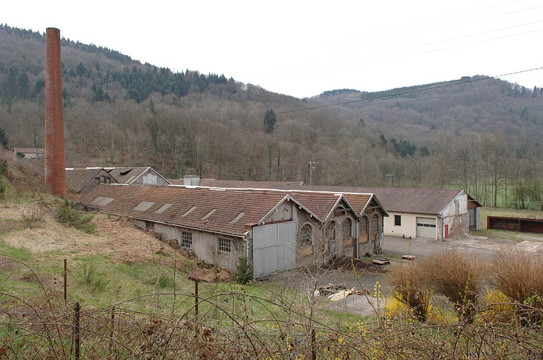 Vue d'ensemble depuis le nord. © Jérôme Mongreville / Région Bourgogne-Franche-Comté, Inventaire du patrimoine - 2005 Vue d'ensemble depuis le nord. © Jérôme Mongreville / Région Bourgogne-Franche-Comté, Inventaire du patrimoine - 2005