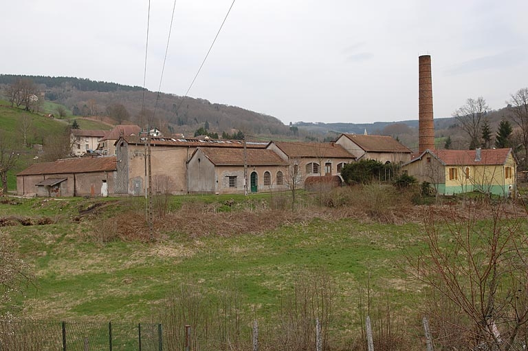 Vue d'ensemble depuis le sud. © Jérôme Mongreville / Région Bourgogne-Franche-Comté, Inventaire du patrimoine - 2005