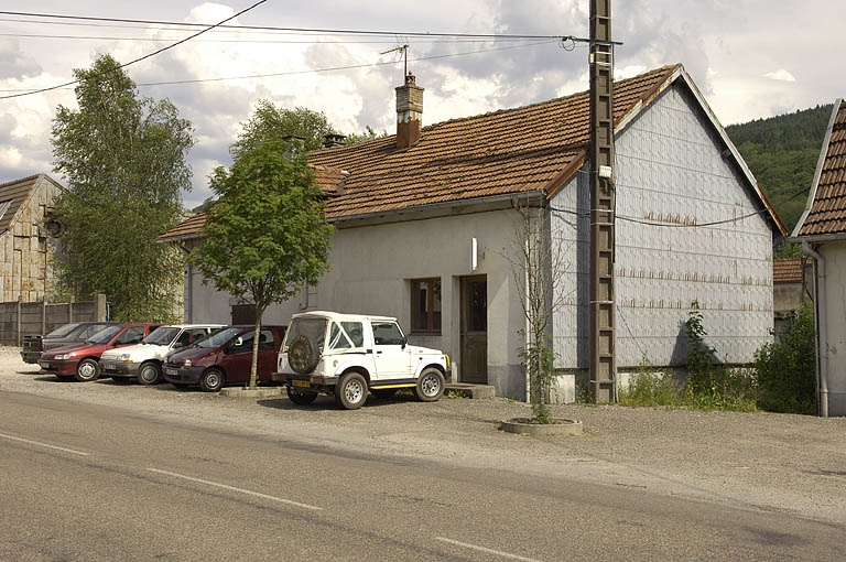 La conciergerie vue de trois quarts. © Jérôme Mongreville / Région Bourgogne-Franche-Comté, Inventaire du patrimoine - 2005