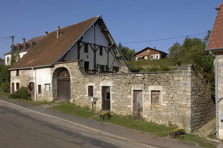 Logements ouvriers. © Jérôme Mongreville / Région Bourgogne-Franche-Comté, Inventaire du patrimoine - 2005