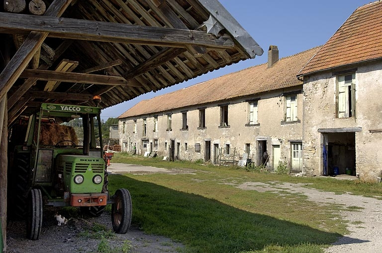 Aile ouest des logements ouvriers. © Jérôme Mongreville / Région Bourgogne-Franche-Comté, Inventaire du patrimoine - 2005