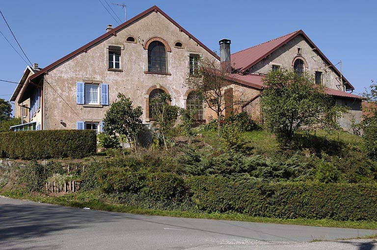 Vue d'ensemble depuis l'est. © Jérôme Mongreville / Région Bourgogne-Franche-Comté, Inventaire du patrimoine - 2005