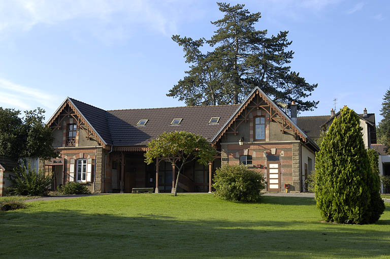 Vue d'ensemble de l'ancienne écurie (?). © Jérôme Mongreville / Région Bourgogne-Franche-Comté, Inventaire du patrimoine - 2005