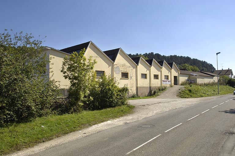 Façade sur rue de l'atelier de fabrication. © Jérôme Mongreville / Région Bourgogne-Franche-Comté, Inventaire du patrimoine - 2005