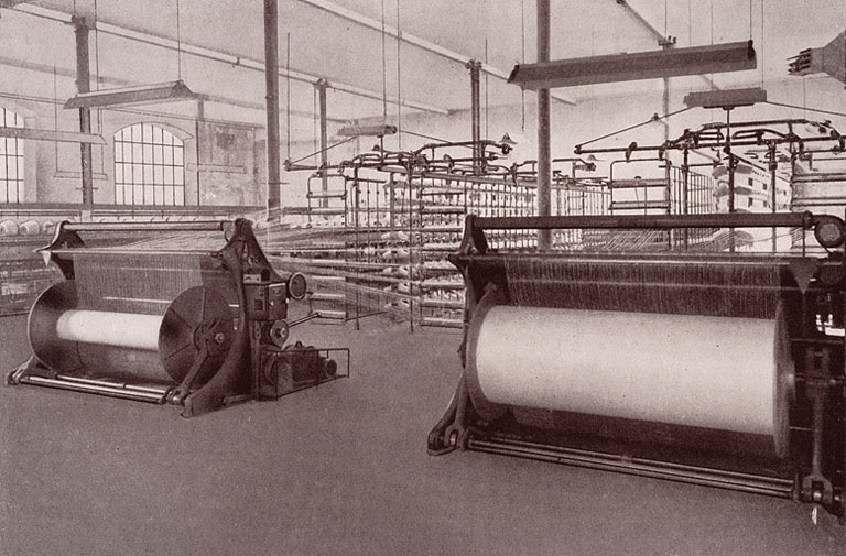 [Intérieur du tissage : atelier d'ourdissage]. © Jérôme  Mongreville (reproduction) / Région Bourgogne-Franche-Comté, Inventaire du patrimoine - 2005