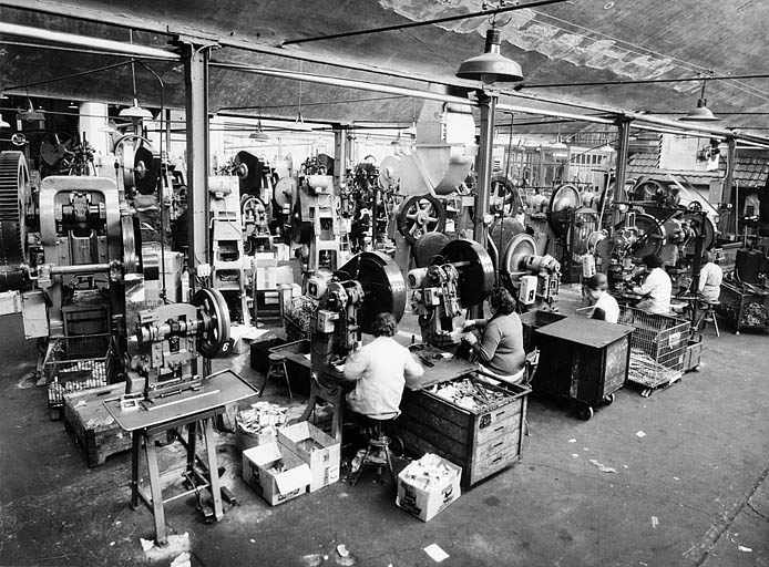 Usine Maglum. Atelier des presses. © Jérôme  Mongreville (reproduction) / Région Bourgogne-Franche-Comté, Inventaire du patrimoine - 2005 Usine Maglum. Atelier des presses. © Jérôme  Mongreville (reproduction) / Région Bourgogne-Franche-Comté, Inventaire du patrimoine - 2005