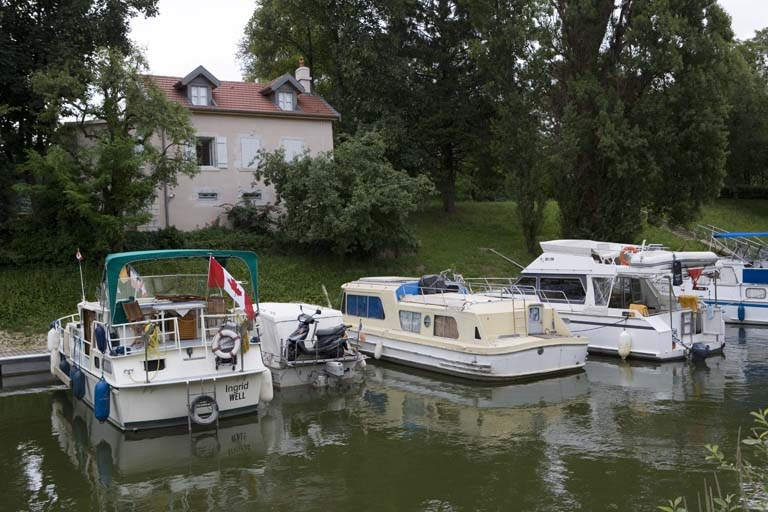 Façade postérieure. © Yves Sancey / Région Bourgogne-Franche-Comté, Inventaire du patrimoine - 2006