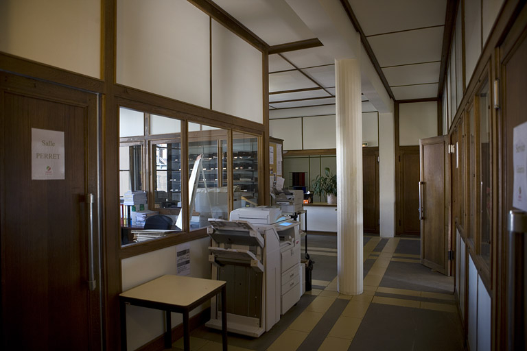 Deuxième étage : vue de l'intérieur, montrant un pilier. © Yves Sancey / Région Bourgogne-Franche-Comté, Inventaire du patrimoine - 2006 Deuxième étage : vue de l'intérieur, montrant un pilier. © Yves Sancey / Région Bourgogne-Franche-Comté, Inventaire du patrimoine - 2006