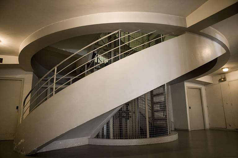 Escalier à double vis. © Yves Sancey / Région Bourgogne-Franche-Comté, Inventaire du patrimoine - 2006