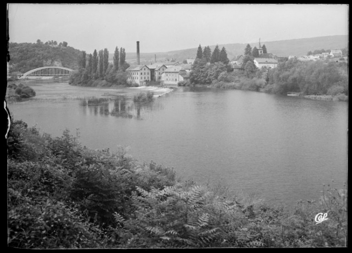 [Vue d'ensemble depuis le sud-ouest], s.d. [vers 1930] © Jules Manias / Région Bourgogne-Franche-Comté, Inventaire du patrimoine - 2006