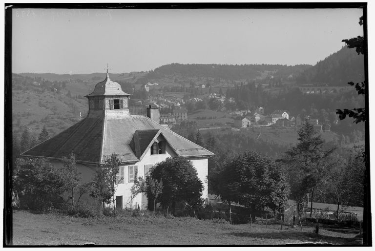 [Vue d'ensemble, depuis l'ouest], 1er quart 20e siècle ? © Muriel Vercez / Région Bourgogne-Franche-Comté, Inventaire du patrimoine - 2006