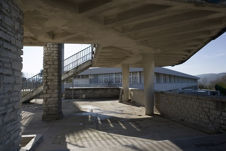 Architecture béton : pilier, coffrage. © Yves Sancey / Région Bourgogne-Franche-Comté, Inventaire du patrimoine - 2006
