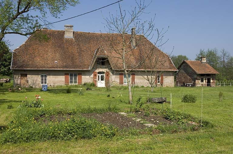 Logement ouvrier collectif. © Jérôme Mongreville / Région Bourgogne-Franche-Comté, Inventaire du patrimoine - 2006