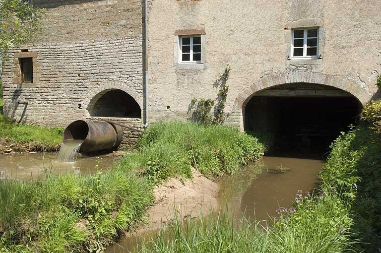 Canal de fuite. © Jérôme Mongreville / Région Bourgogne-Franche-Comté, Inventaire du patrimoine - 2006