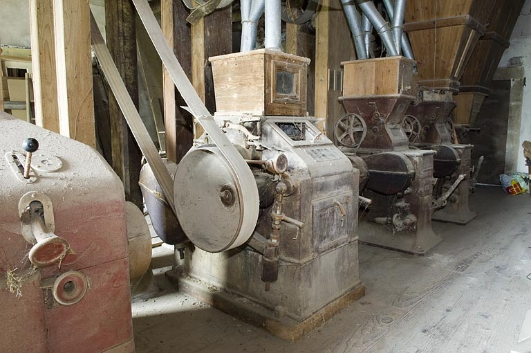 Vue d'ensemble des appareils à cylindres (1er étage). © Jérôme Mongreville / Région Bourgogne-Franche-Comté, Inventaire du patrimoine - 2006
