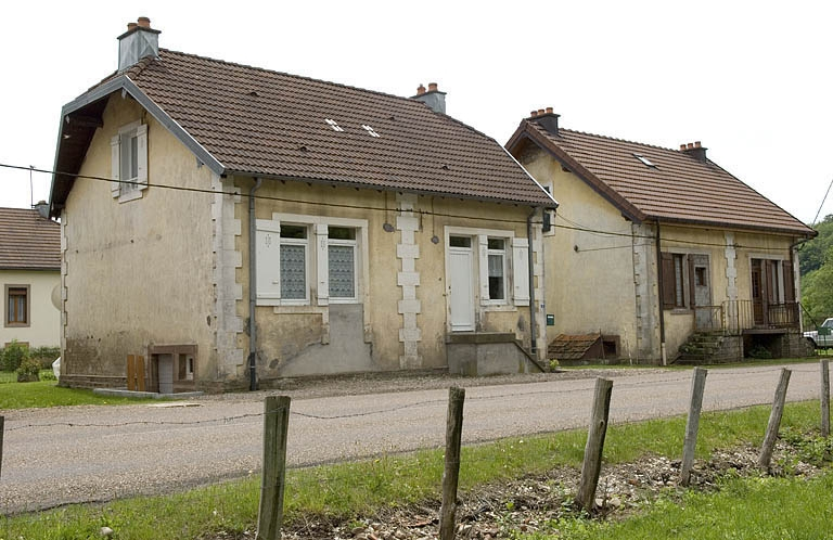 Deux logements doubles de la cité ouvrière. © Jérôme Mongreville / Région Bourgogne-Franche-Comté, Inventaire du patrimoine - 2006