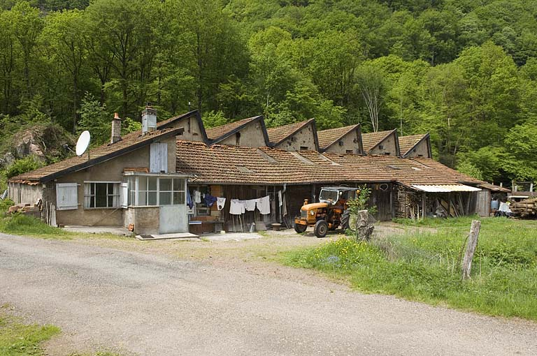 Vue d'ensemble depuis le sud. © Jérôme Mongreville / Région Bourgogne-Franche-Comté, Inventaire du patrimoine - 2006