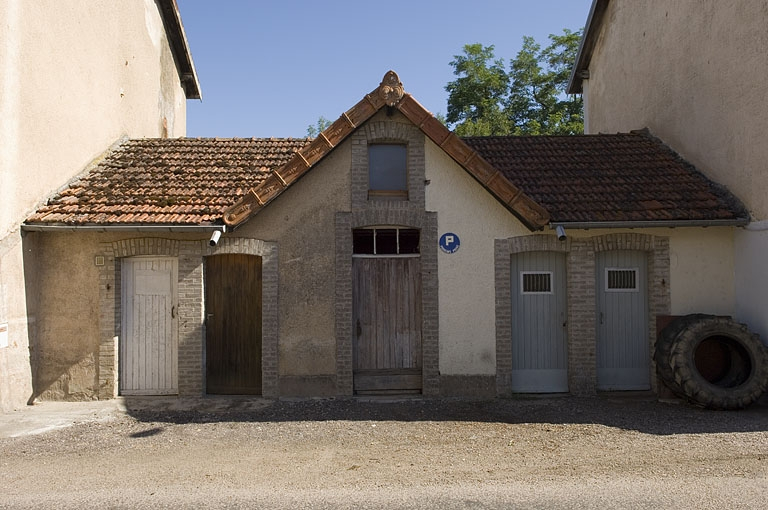 Dépendances communes aux logements ouvriers. © Jérôme Mongreville / Région Bourgogne-Franche-Comté, Inventaire du patrimoine - 2006