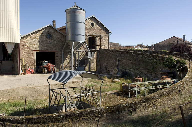 Vue d'ensemble depuis le sud. © Jérôme Mongreville / Région Bourgogne-Franche-Comté, Inventaire du patrimoine - 2006