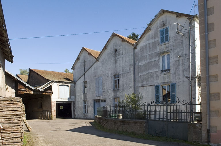 Atelier de fabrication et logement. © Jérôme Mongreville / Région Bourgogne-Franche-Comté, Inventaire du patrimoine - 2006