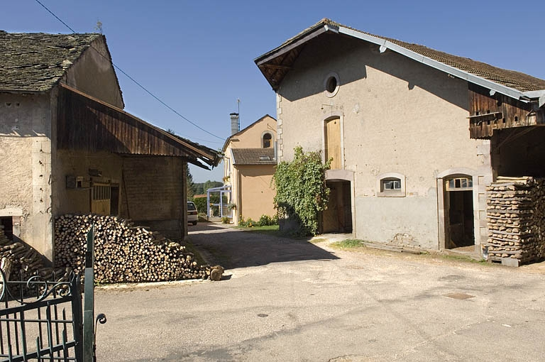Bâtiments industriels. Vue depuis le logement patronal. © Jérôme Mongreville / Région Bourgogne-Franche-Comté, Inventaire du patrimoine - 2006