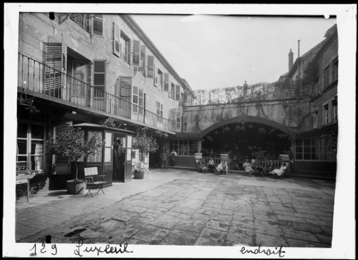  hôtel de voyageurs © Jules Manias / Région Bourgogne-Franche-Comté, Inventaire du patrimoine - 2006