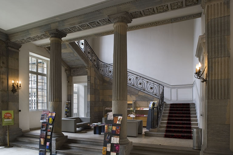 Vue d'ensemble de l'entrée. © Yves Sancey / Région Bourgogne-Franche-Comté, Inventaire du patrimoine - 2007