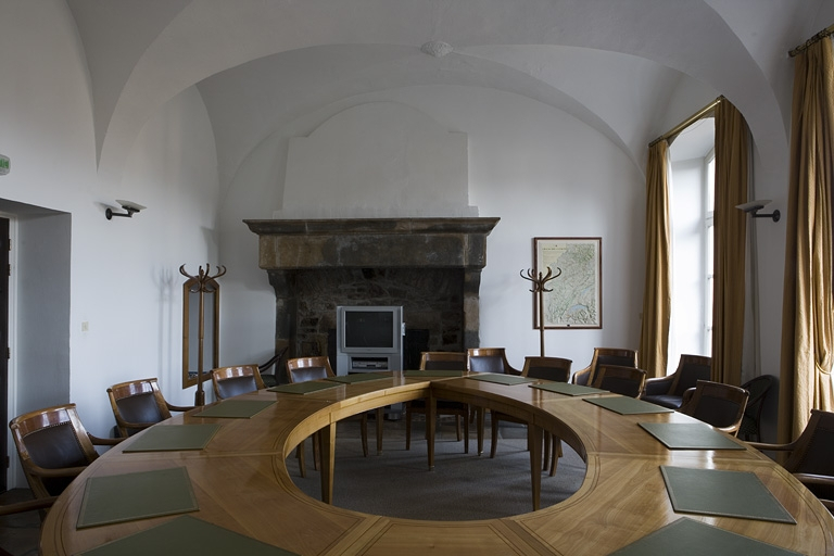 Intérieur : vue d'ensemble de l'ancienne cuisine. © Yves Sancey / Région Bourgogne-Franche-Comté, Inventaire du patrimoine - 2007