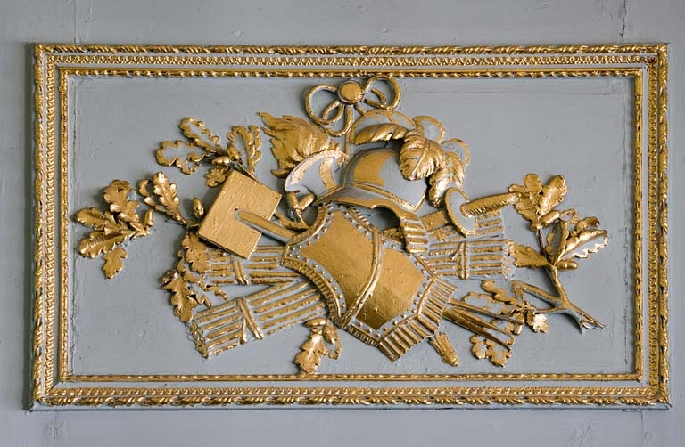 Intérieur, rez-de-chaussée : détail d'un dessus de porte, chambre sur cour. © Yves Sancey / Région Bourgogne-Franche-Comté, Inventaire du patrimoine - 2007