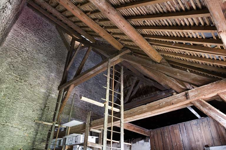 Vue du grenier à foin sur l'écurie. © Yves Sancey / Région Bourgogne-Franche-Comté, Inventaire du patrimoine - 2007