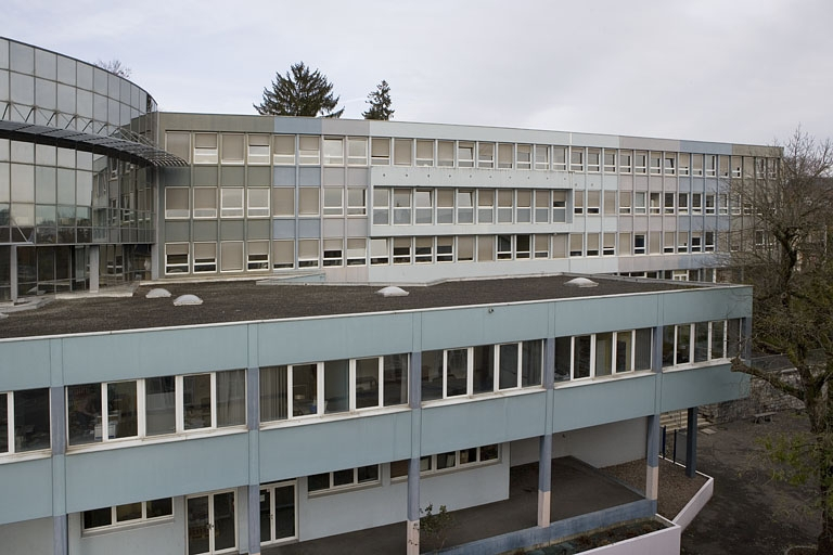 Vue de la façade antérieure du bâtiment C depuis combles bâtiment A. © Yves Sancey / Région Bourgogne-Franche-Comté, Inventaire du patrimoine - 2007