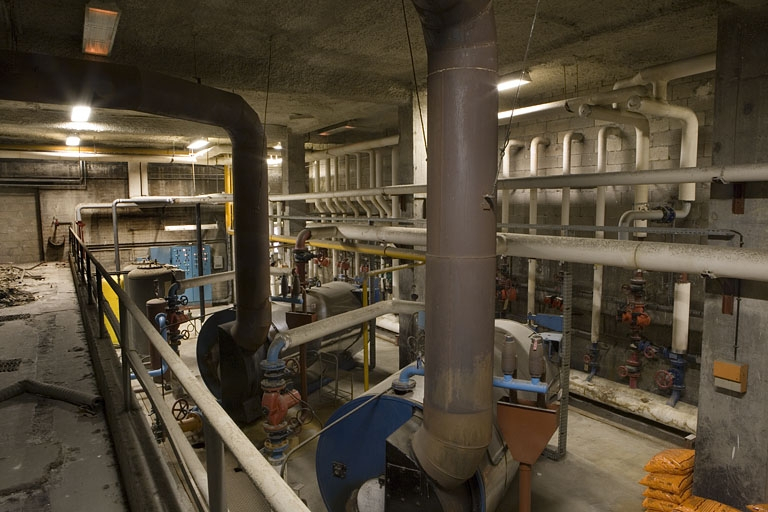 Bâtiment D. Sous-sol. Vue de la chaufferie. © Yves Sancey / Région Bourgogne-Franche-Comté, Inventaire du patrimoine - 2007