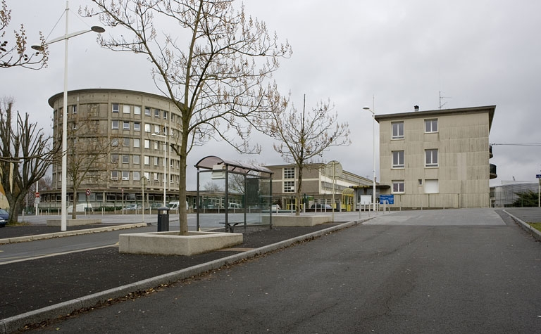 Vue d'ensemble côté entrée. © Yves Sancey / Région Bourgogne-Franche-Comté, Inventaire du patrimoine - 2007